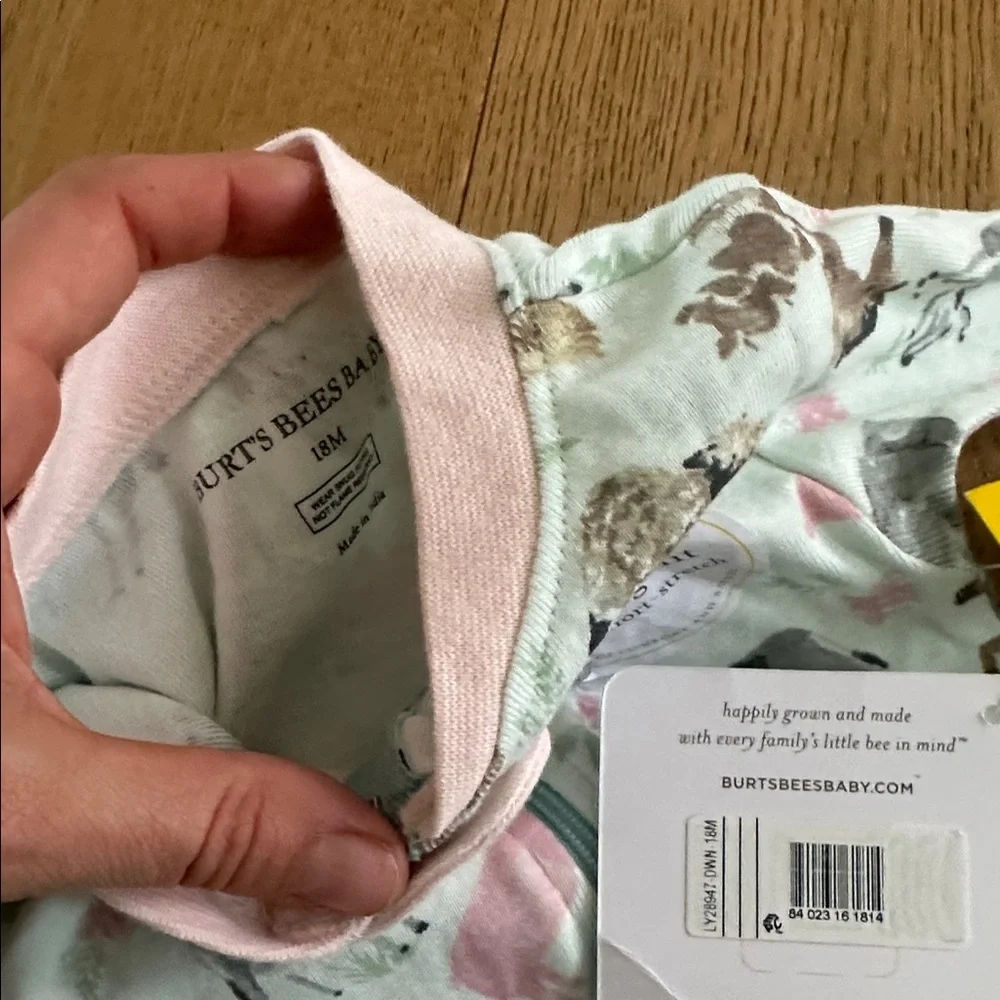 Burt’s bees baby Animal Print Pajamas - Pink and Green farm horse NWT 18m